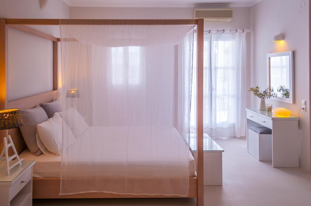 Milos Bay Suites 아다마스 객실 사진