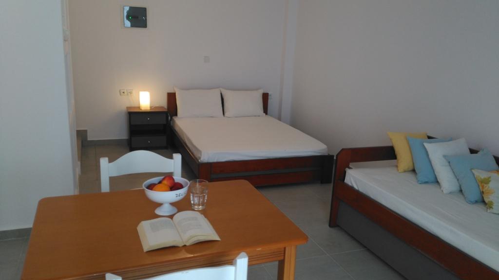 Milos Bay Suites 아다마스 외부 사진