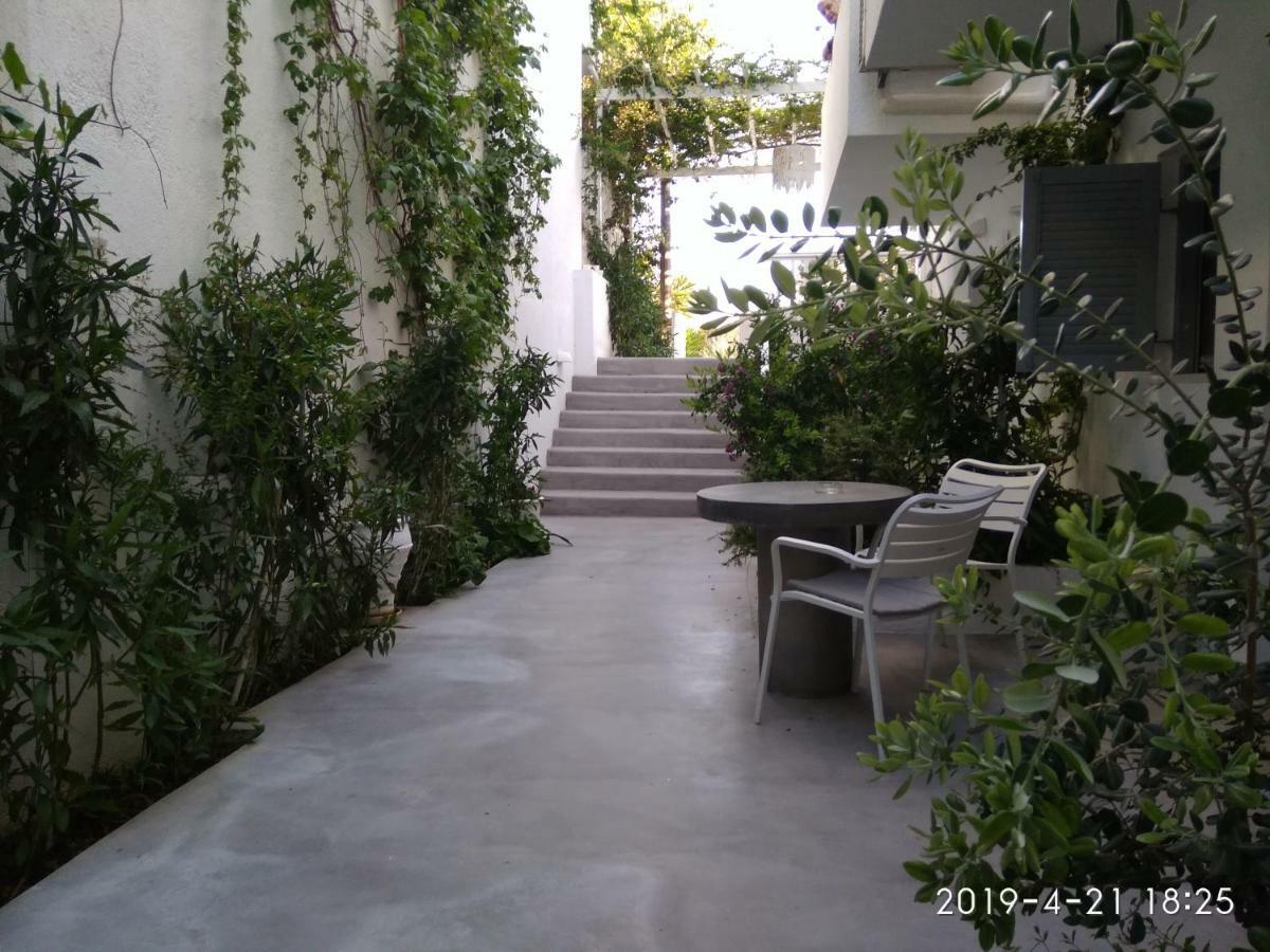 Milos Bay Suites 아다마스 객실 사진